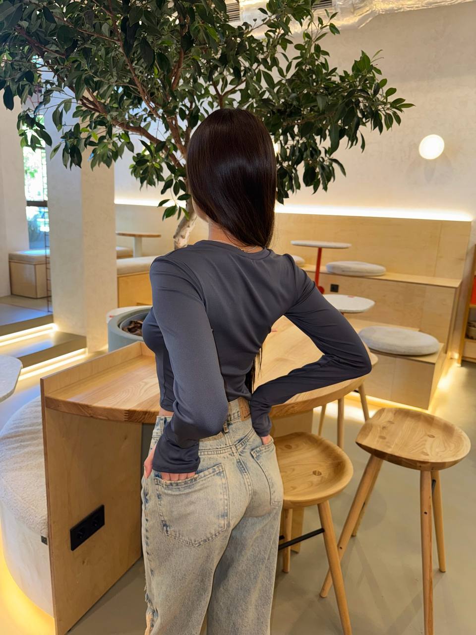 e5920e95-6932-11f0-8624-dee18ff4e8c0_1