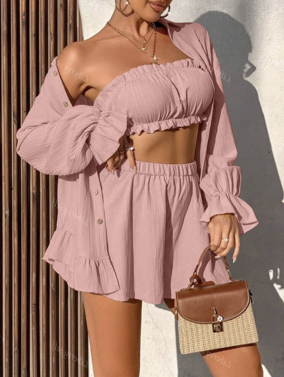 e6701a09-4d40-11f0-8622-dee18ff4e8c0_1