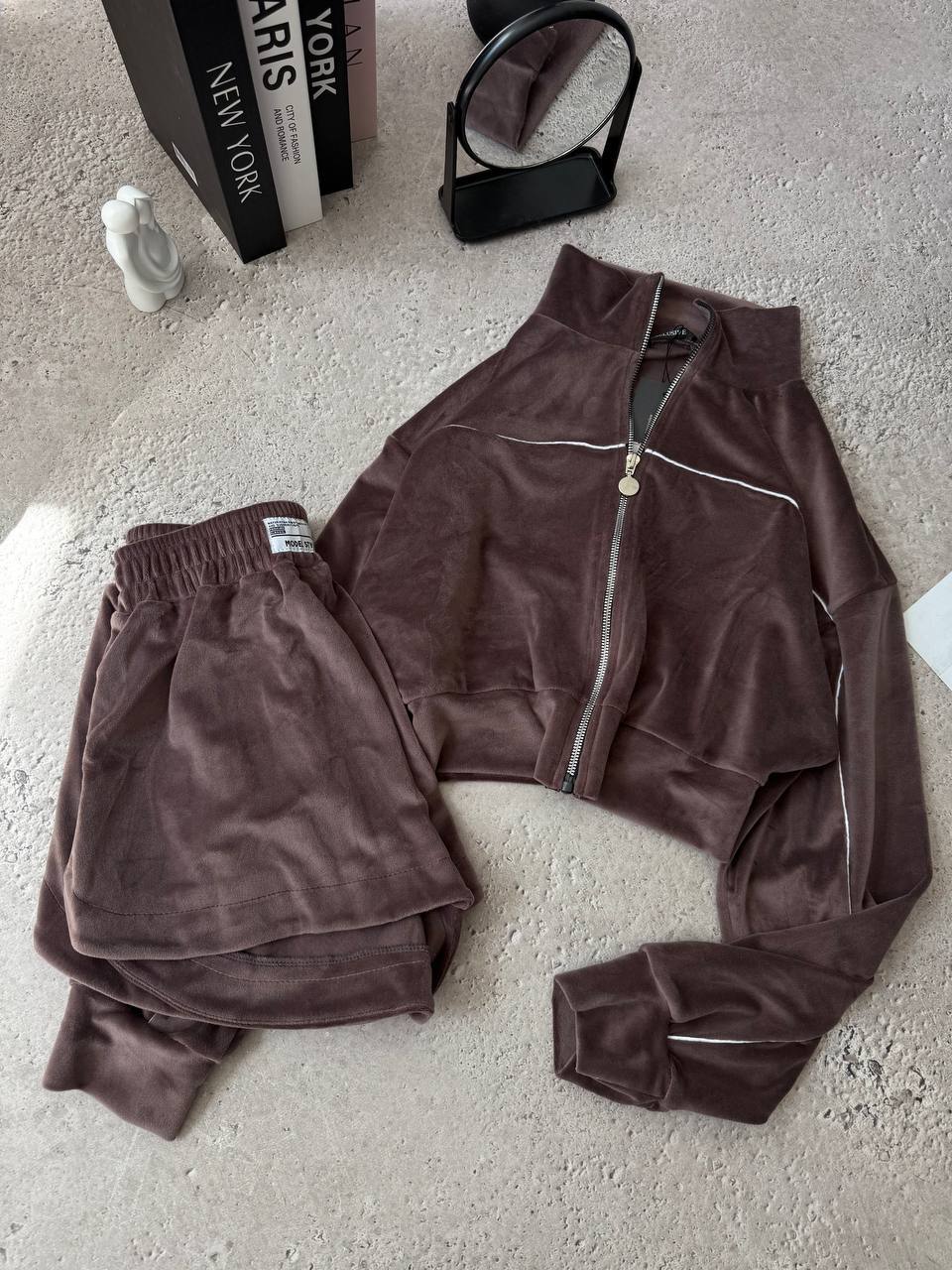 e8b9114e-5aa5-11f0-8622-dee18ff4e8c0_1