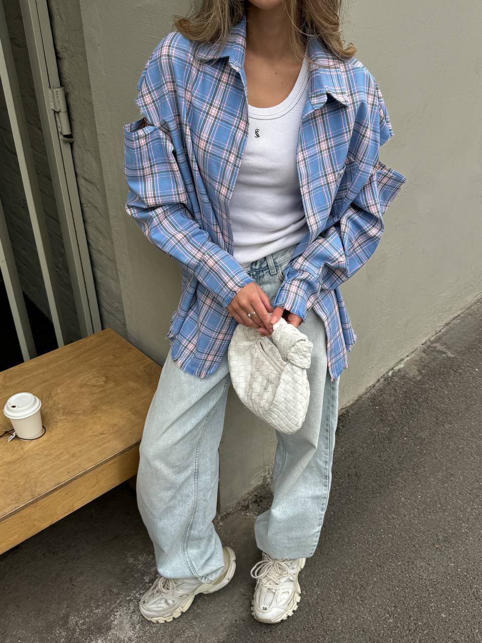 e901f302-42ed-11f0-8622-dee18ff4e8c0_0