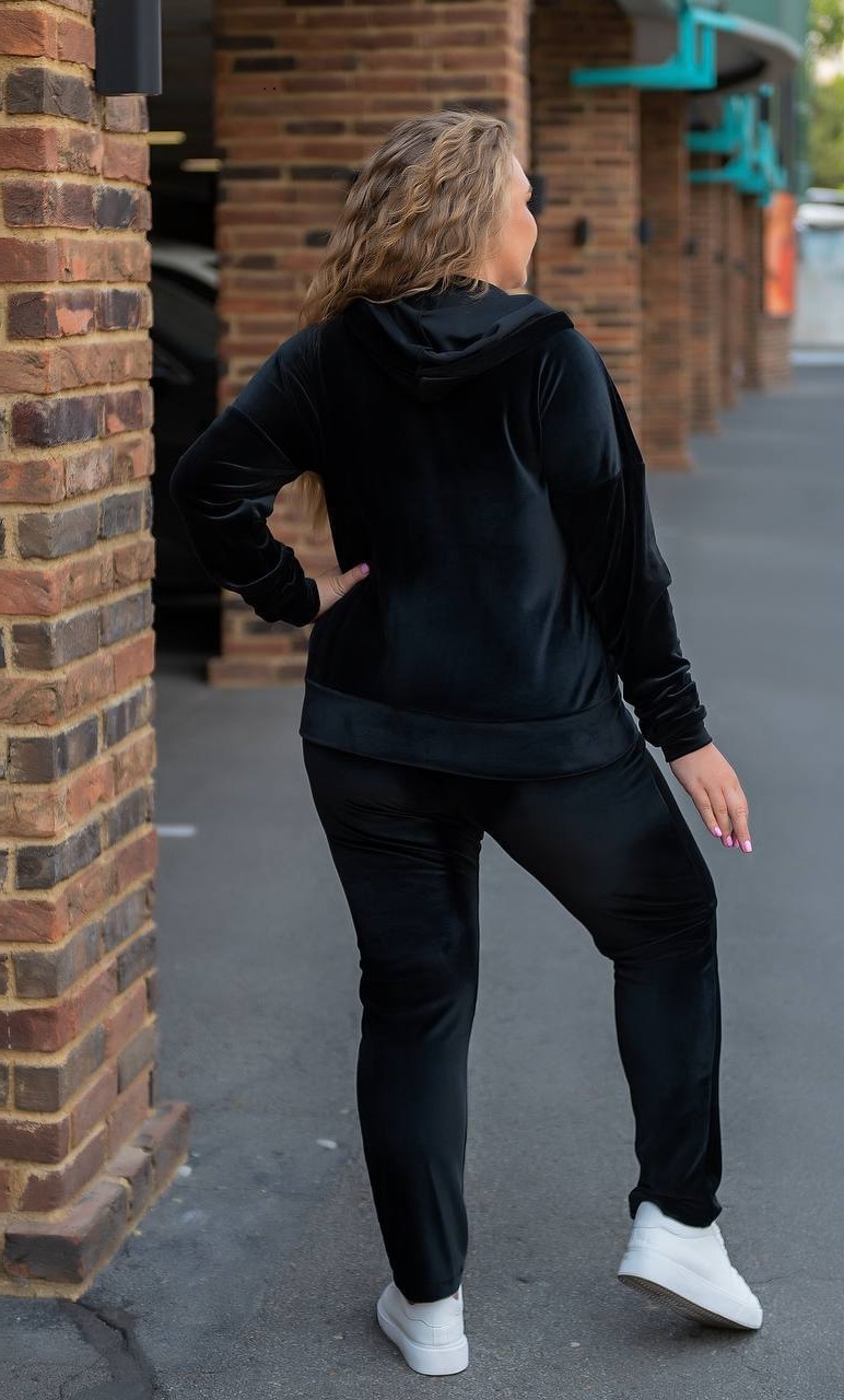 e92f6d30-a787-11ed-ace5-166b0be12ee5_3