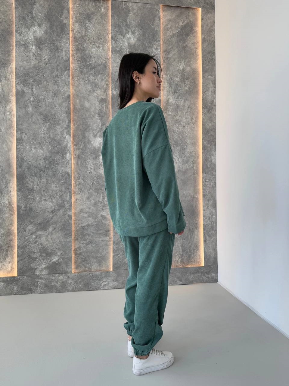 e9b6b9d9-feb4-11ef-8621-dee18ff4e8c0_1