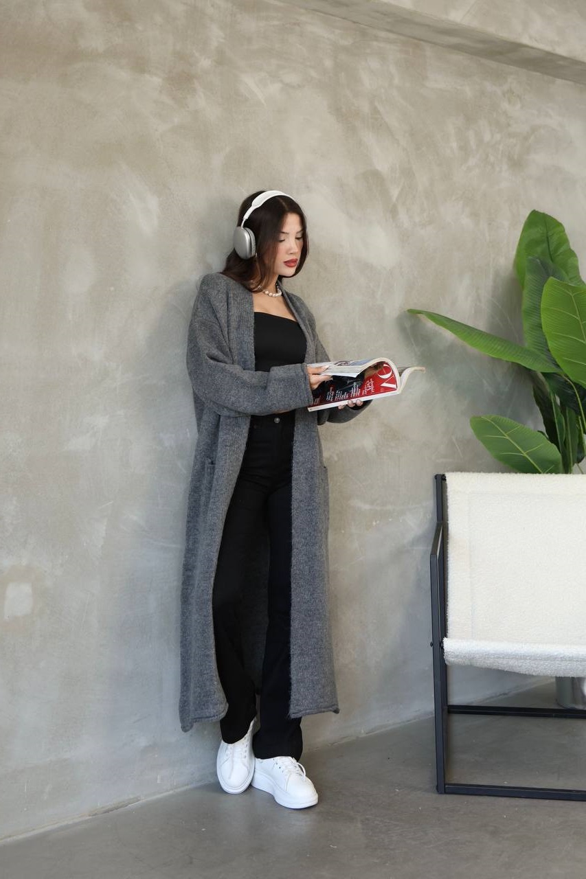 ead4b190-6dba-11f0-8624-dee18ff4e8c0_1