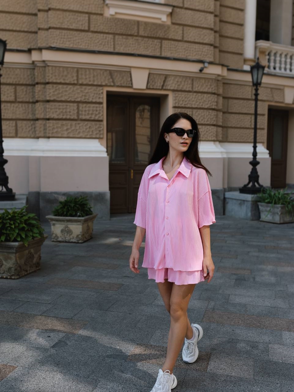 eb2023d9-4bb2-11f0-8622-dee18ff4e8c0_3