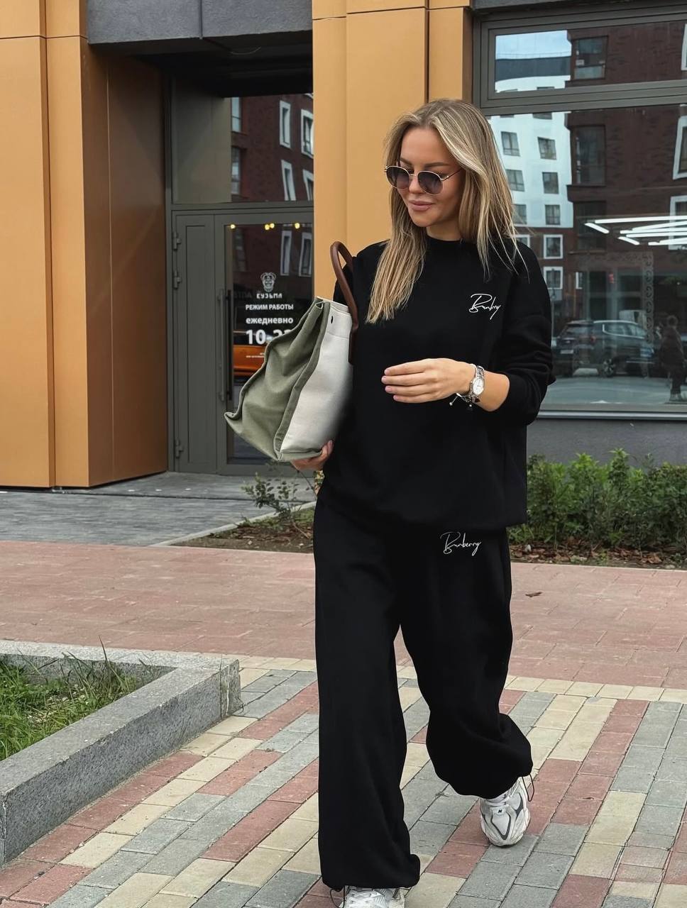 eb6aa7b2-7a16-11f0-8624-dee18ff4e8c0_1