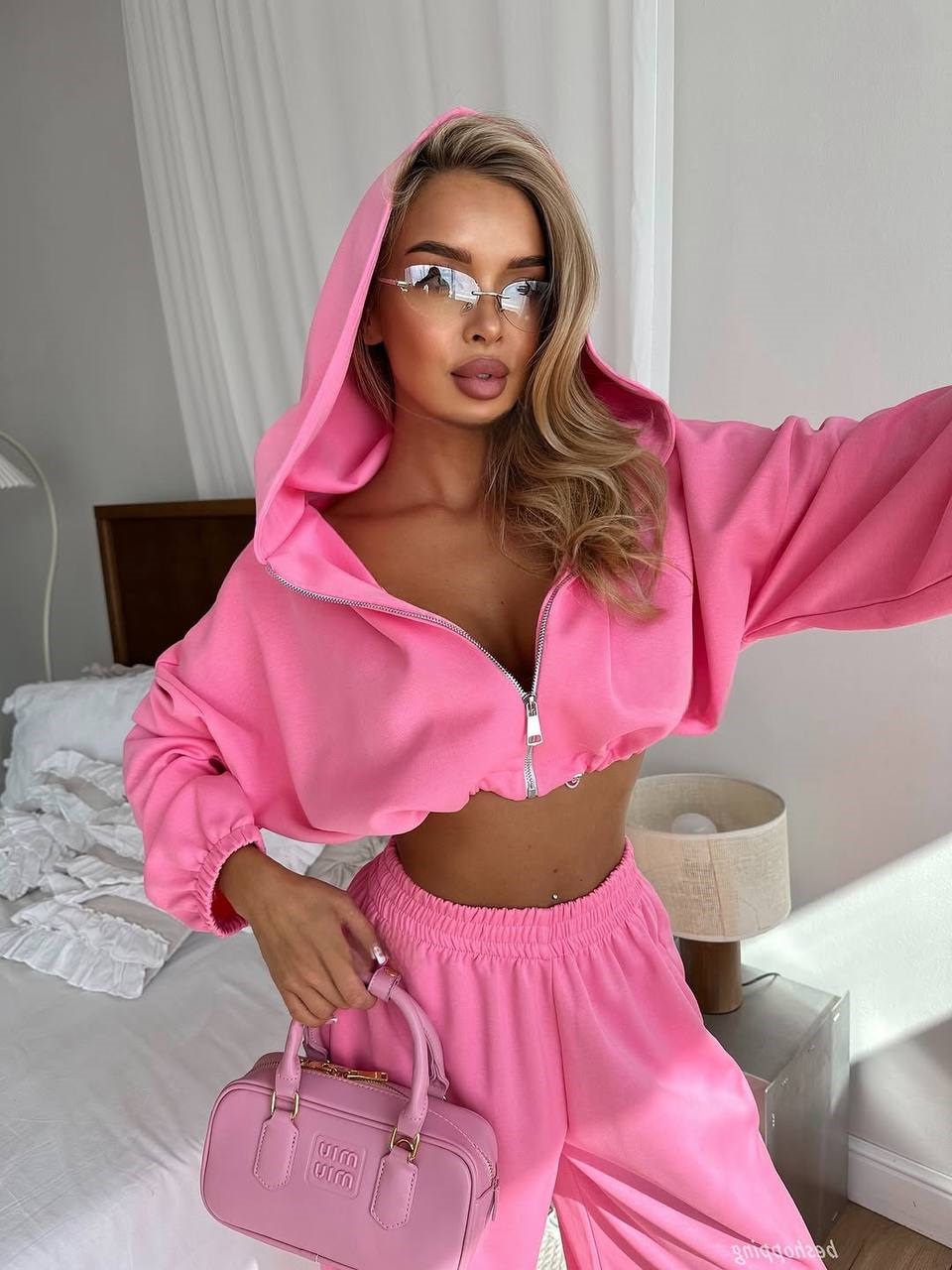 eb9d1018-7e3d-11f0-8624-dee18ff4e8c0_1