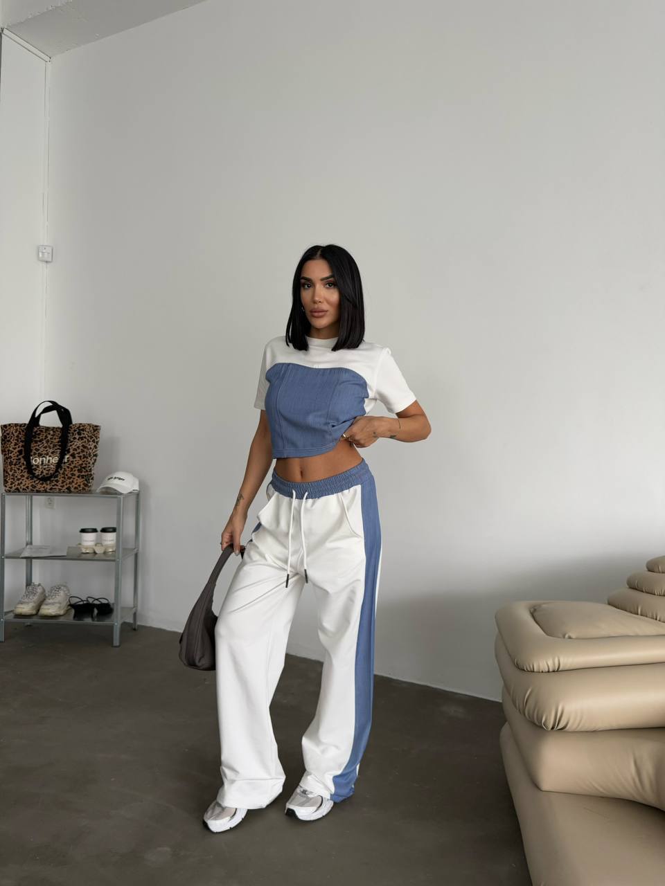 ecdd520a-0c17-11f0-8621-dee18ff4e8c0_1