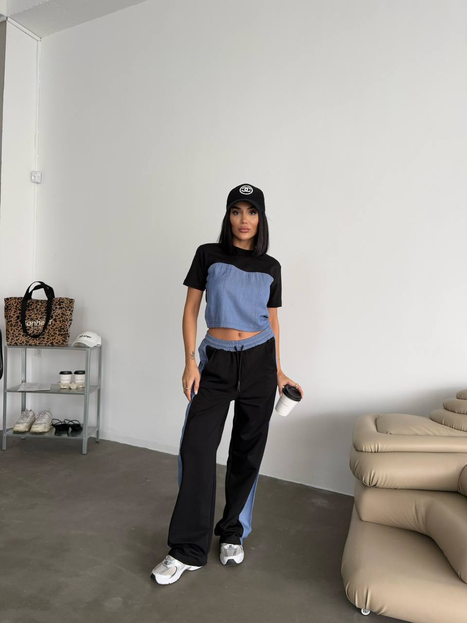 ecdd5212-0c17-11f0-8621-dee18ff4e8c0_1