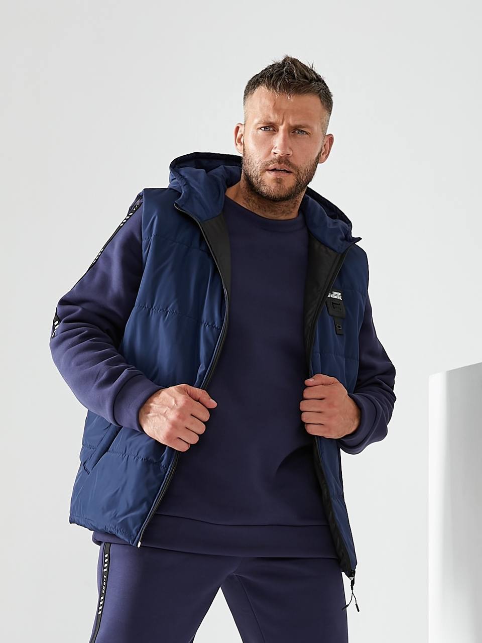 eec28513-9858-11f0-8624-dee18ff4e8c0_1