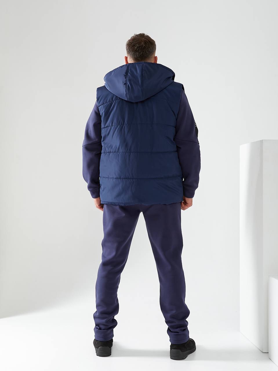 eec28513-9858-11f0-8624-dee18ff4e8c0_3