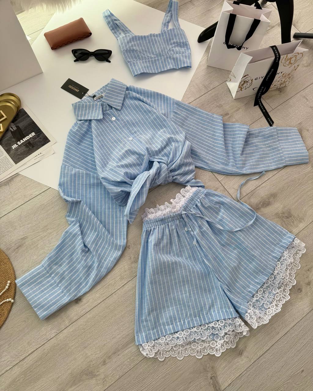 efc41cfd-3ee6-11f0-8622-dee18ff4e8c0_1