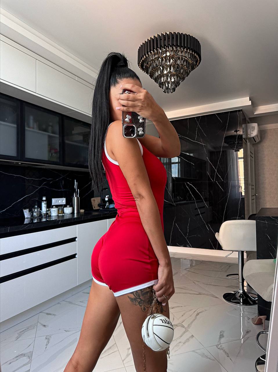 effc4261-0b1f-11f0-8621-dee18ff4e8c0_1