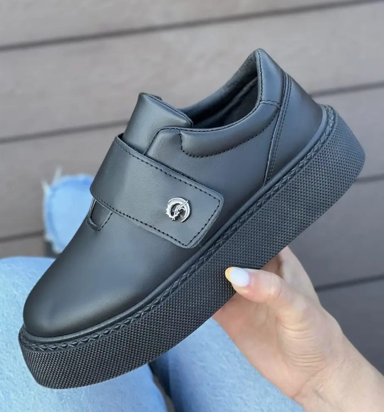 f0180539-3c78-11f0-8622-dee18ff4e8c0_2