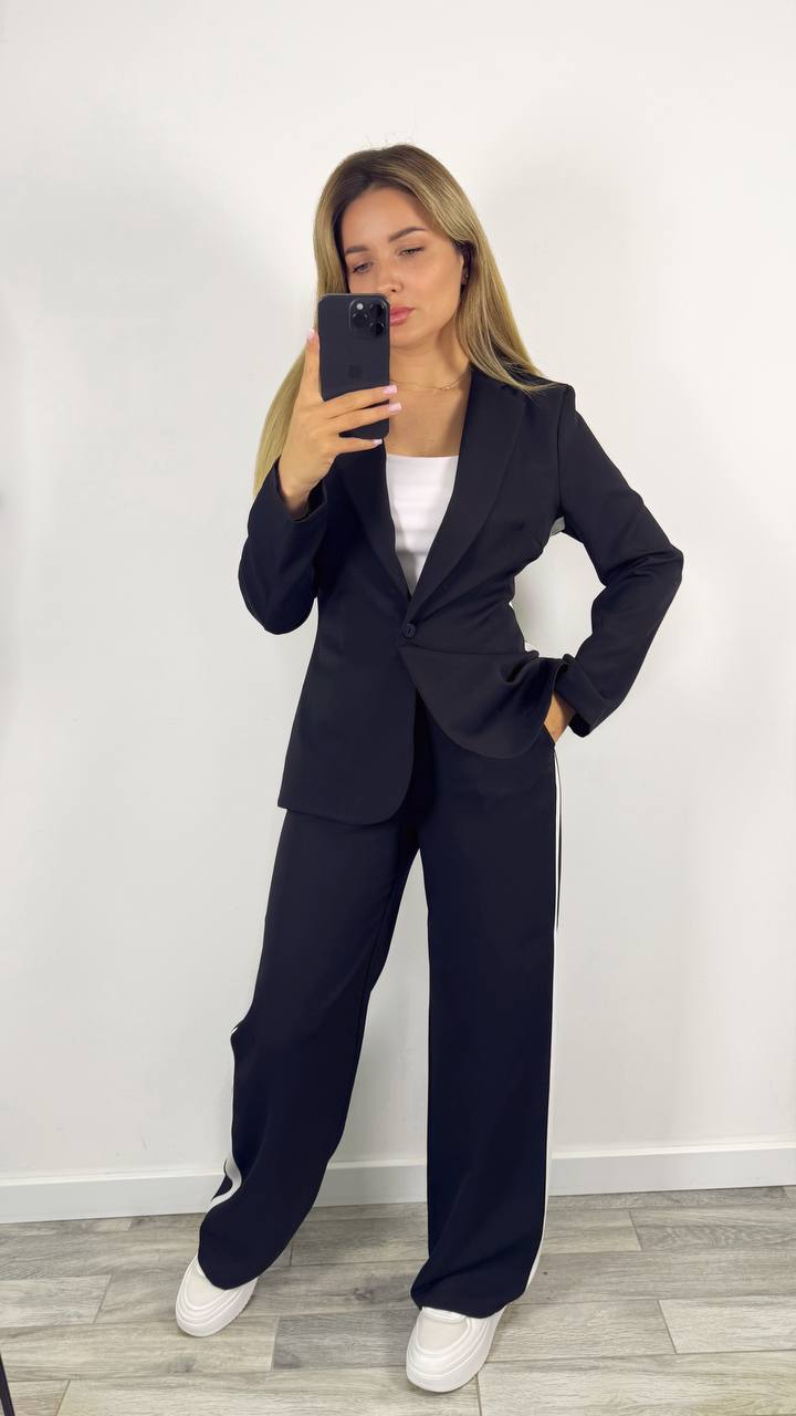 f050b49f-117b-11f0-8621-dee18ff4e8c0_0