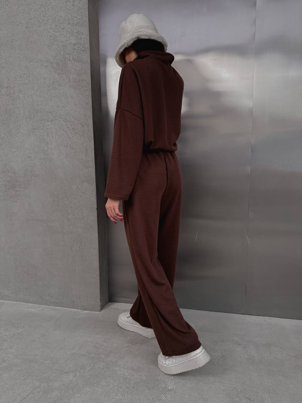 f1c3b804-d29d-11ef-8621-dee18ff4e8c0_1