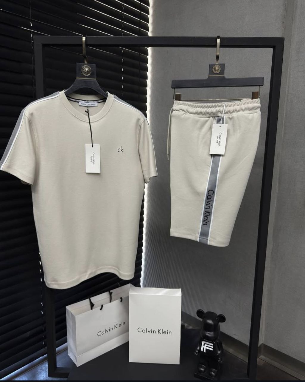 f221f6ad-49a8-11f0-8622-dee18ff4e8c0_2