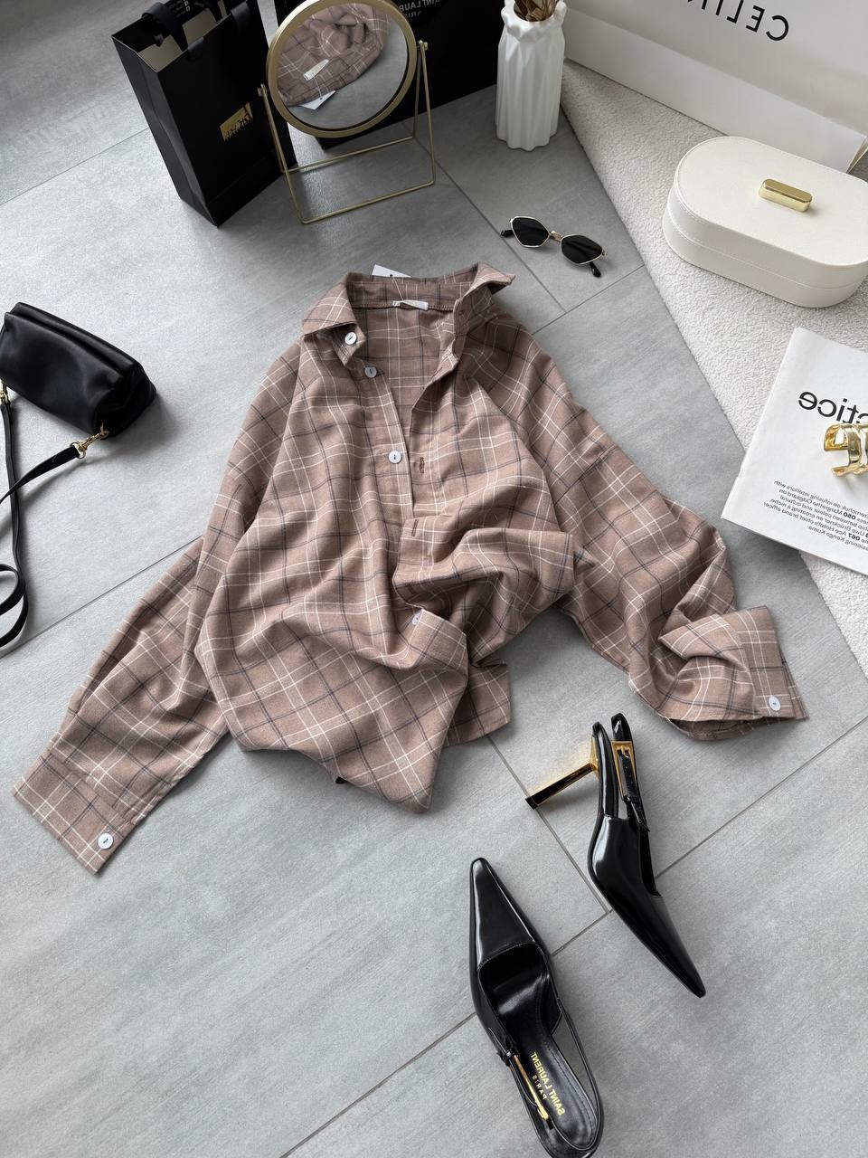 f2945248-7a11-11f0-8624-dee18ff4e8c0_1