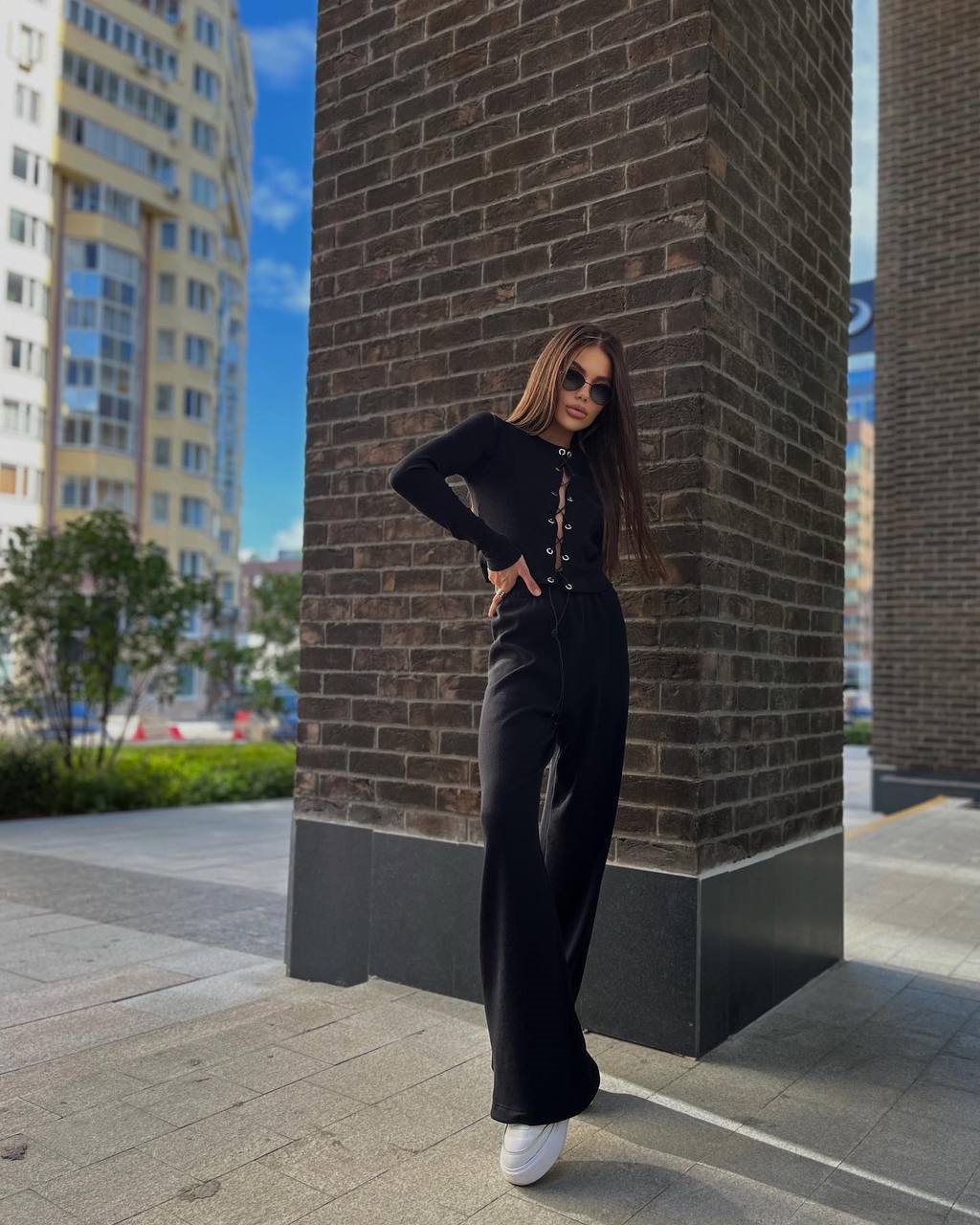 f3111c53-7fcf-11ee-ad33-166b0be12ee5_0