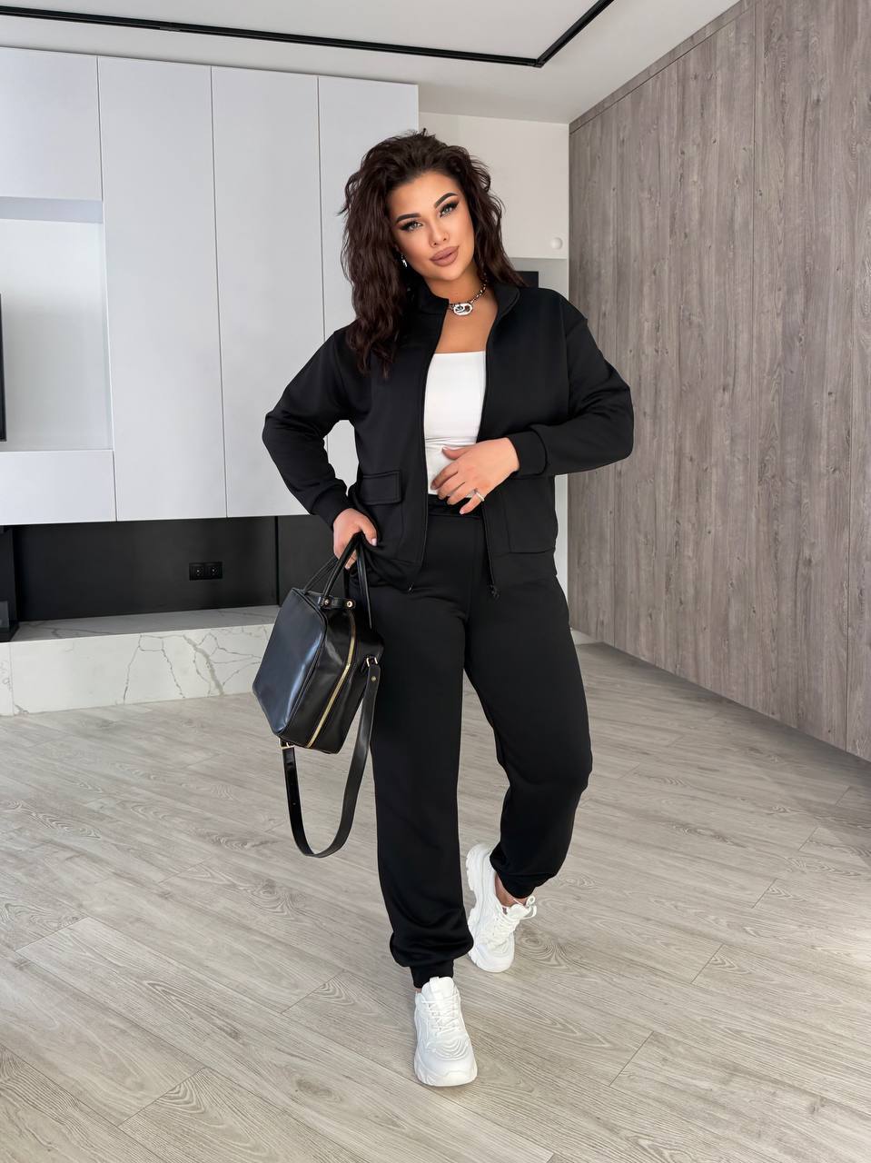 f43da0ab-9080-11f0-8624-dee18ff4e8c0_1