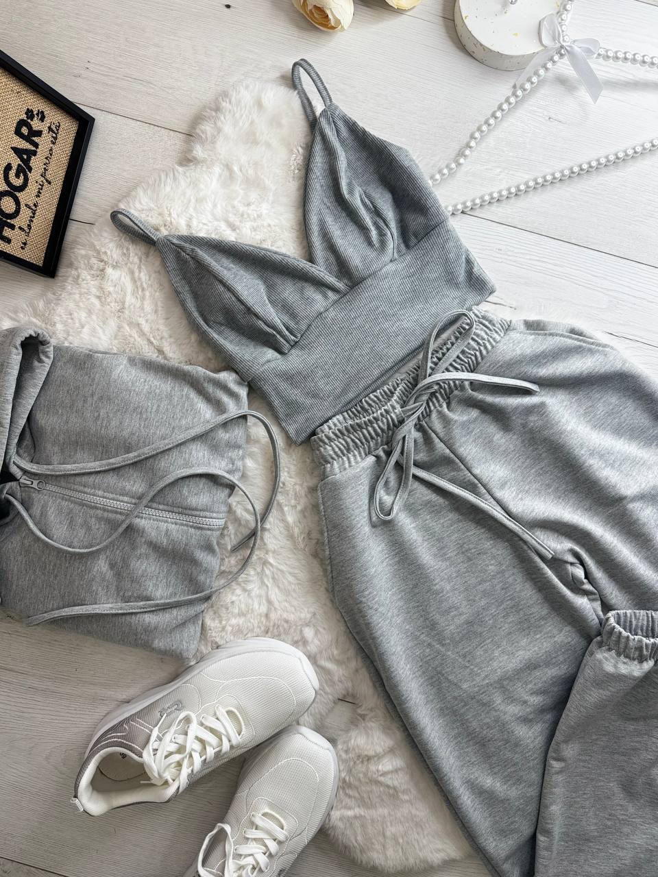 f5ef3dfe-2150-11f0-8622-dee18ff4e8c0_1