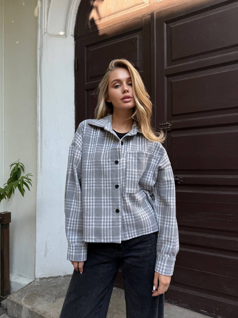 f6eb3281-421a-11f0-8622-dee18ff4e8c0_1