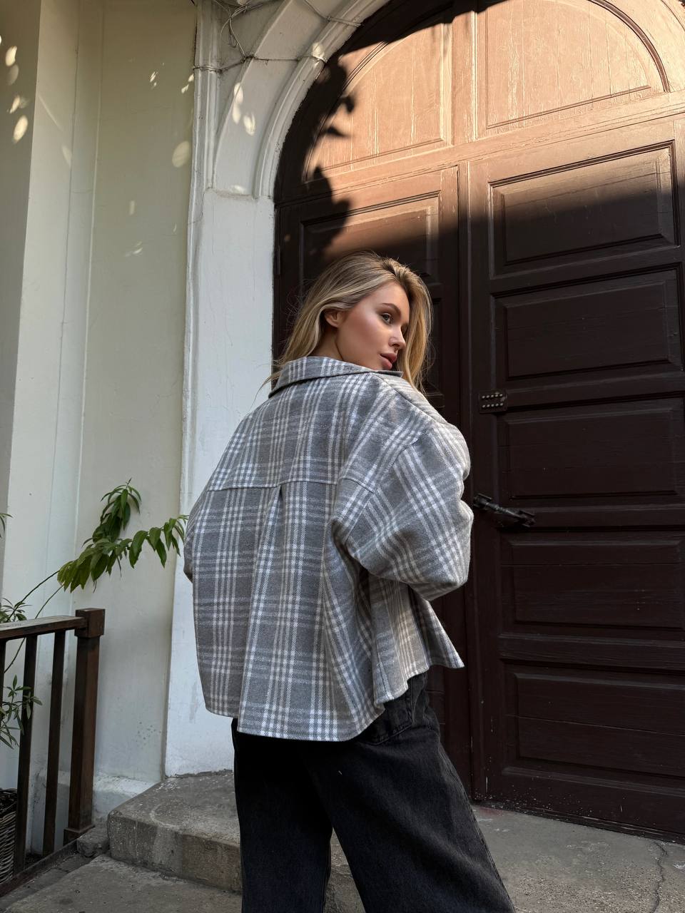 f6eb3281-421a-11f0-8622-dee18ff4e8c0_2