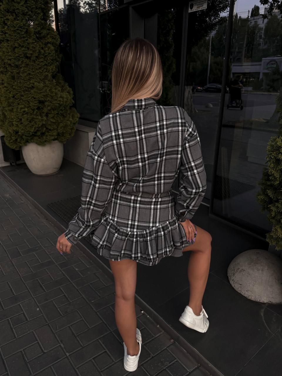 f817735d-755b-11f0-8624-dee18ff4e8c0_2