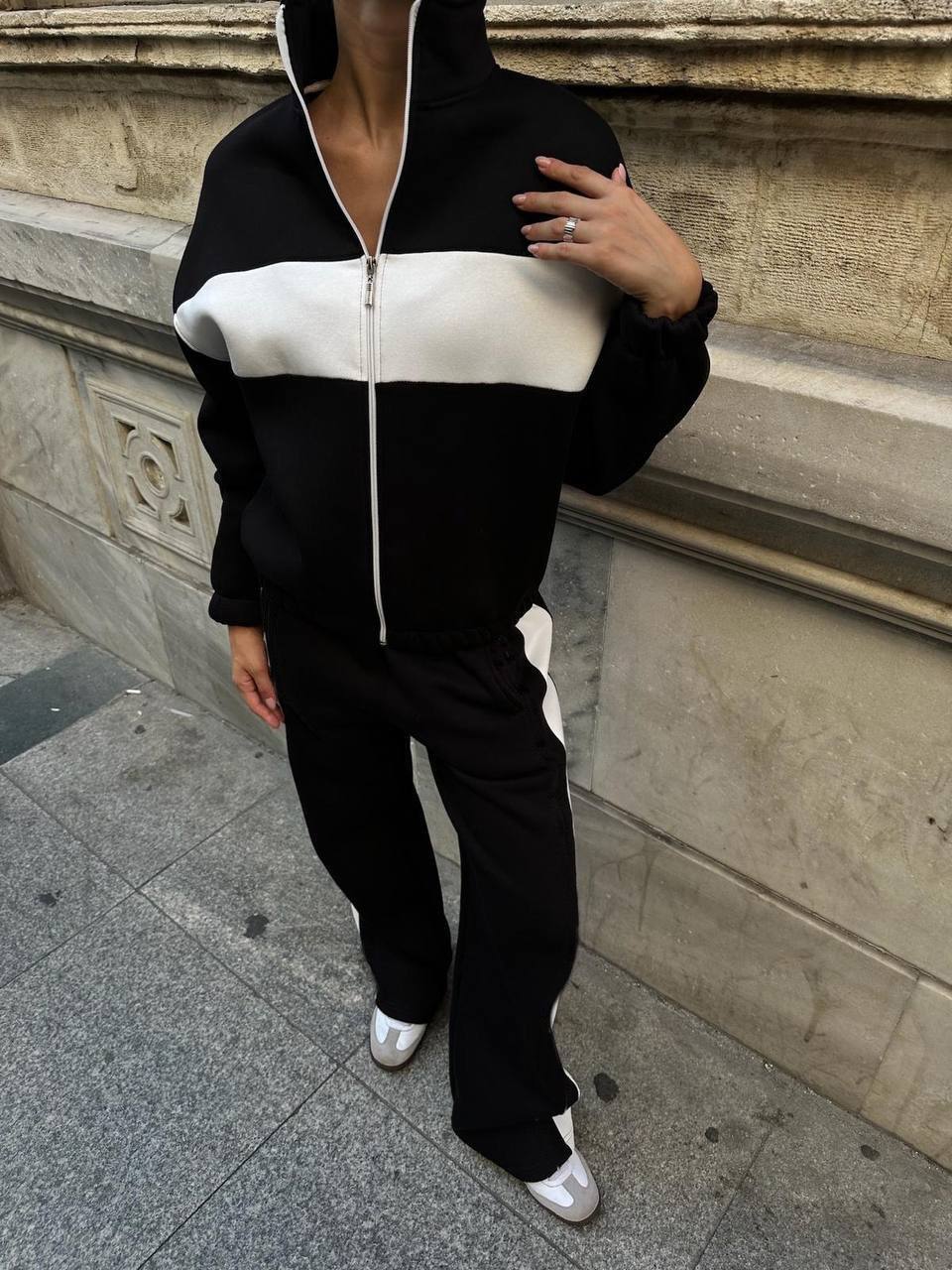 f96cff46-6d43-11ef-861f-dee18ff4e8c0_2