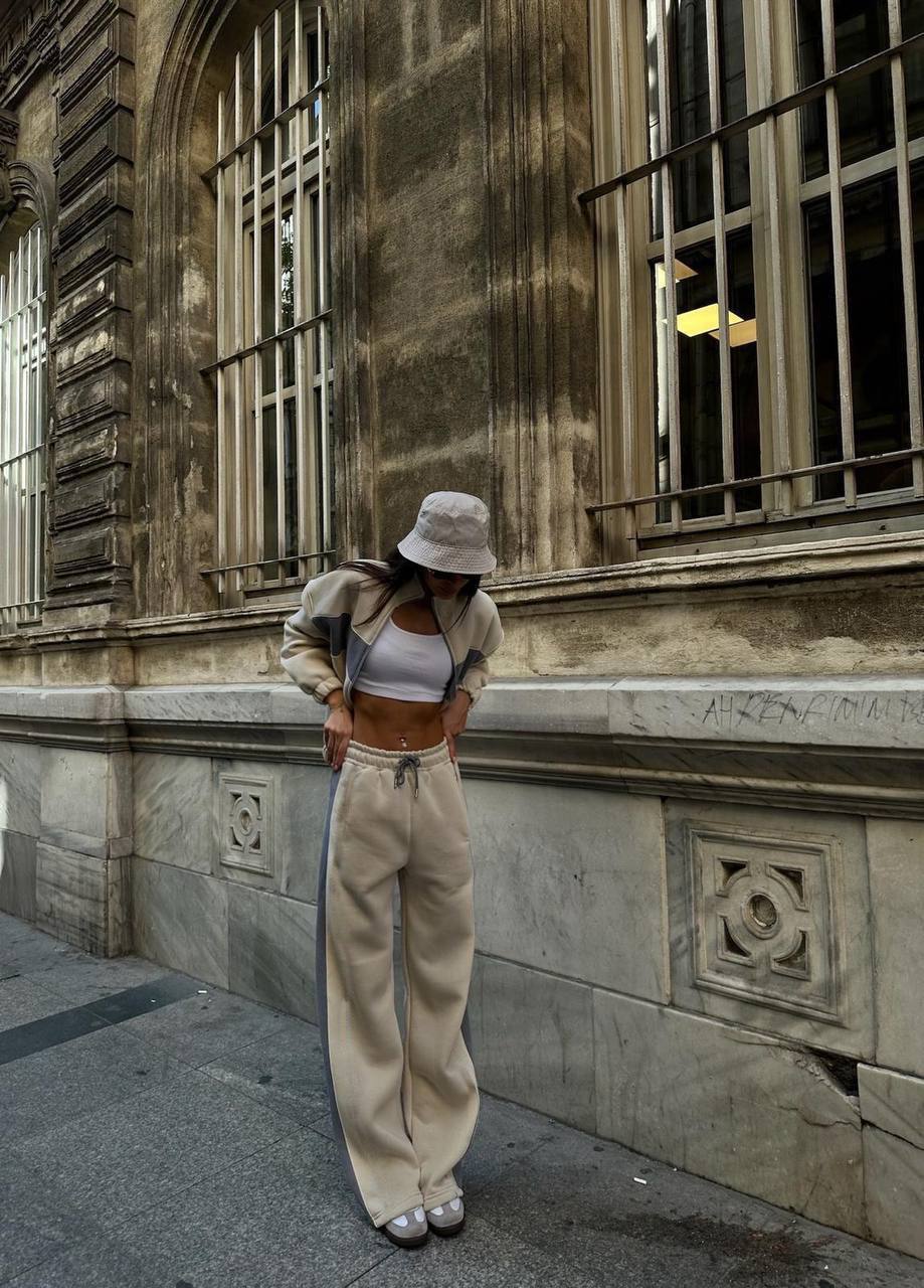 f96cff53-6d43-11ef-861f-dee18ff4e8c0_1