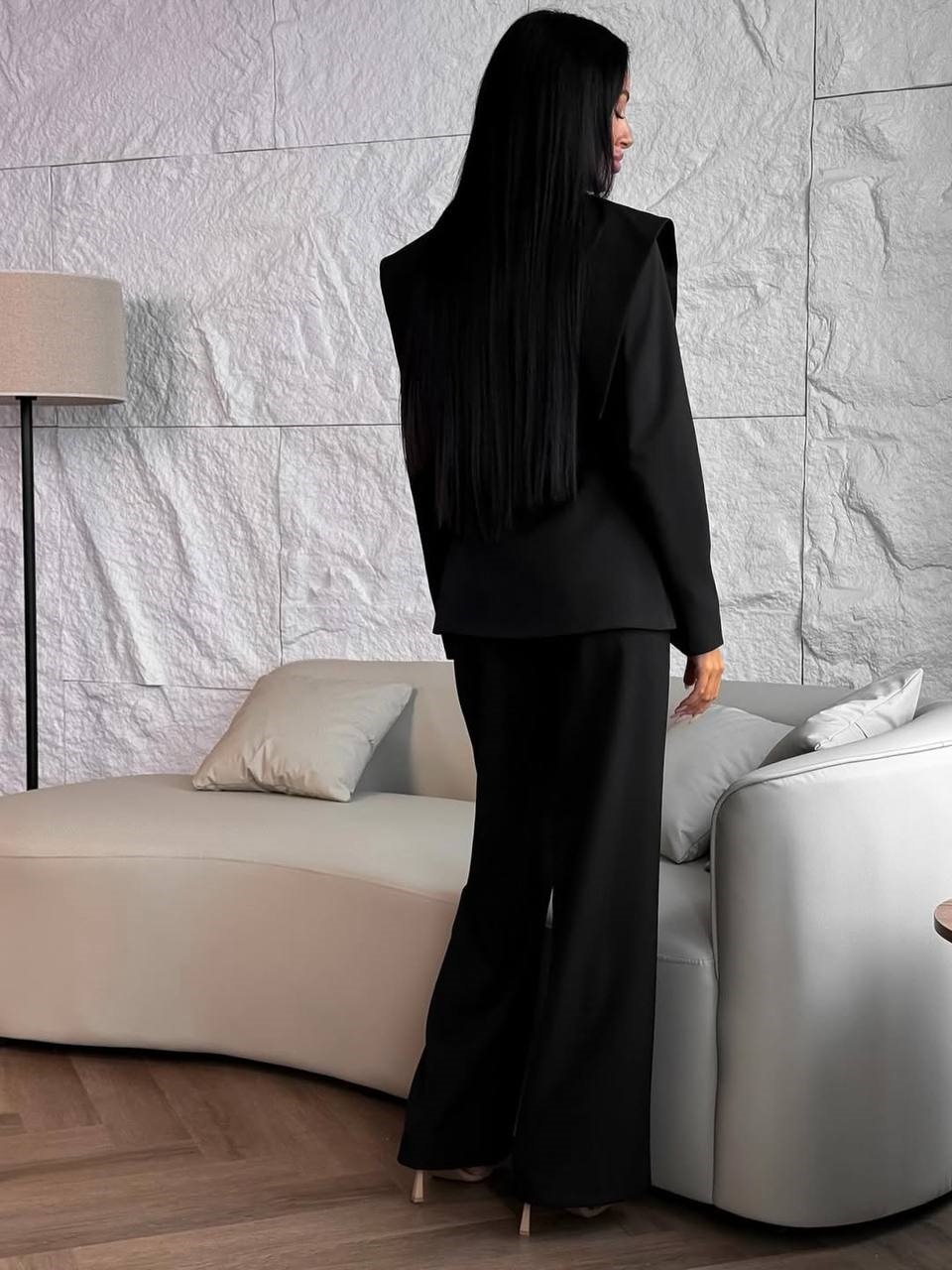 fa44a351-41c2-11f0-8622-dee18ff4e8c0_2