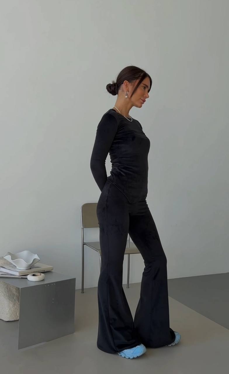 fa4a187b-9fbd-11f0-8624-dee18ff4e8c0_1