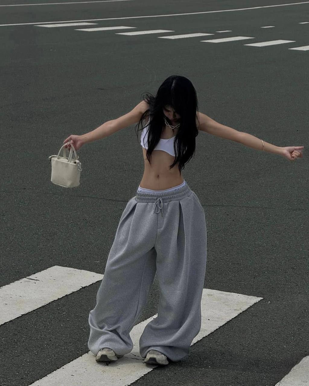 fc0bf96b-41b4-11f0-8622-dee18ff4e8c0_2