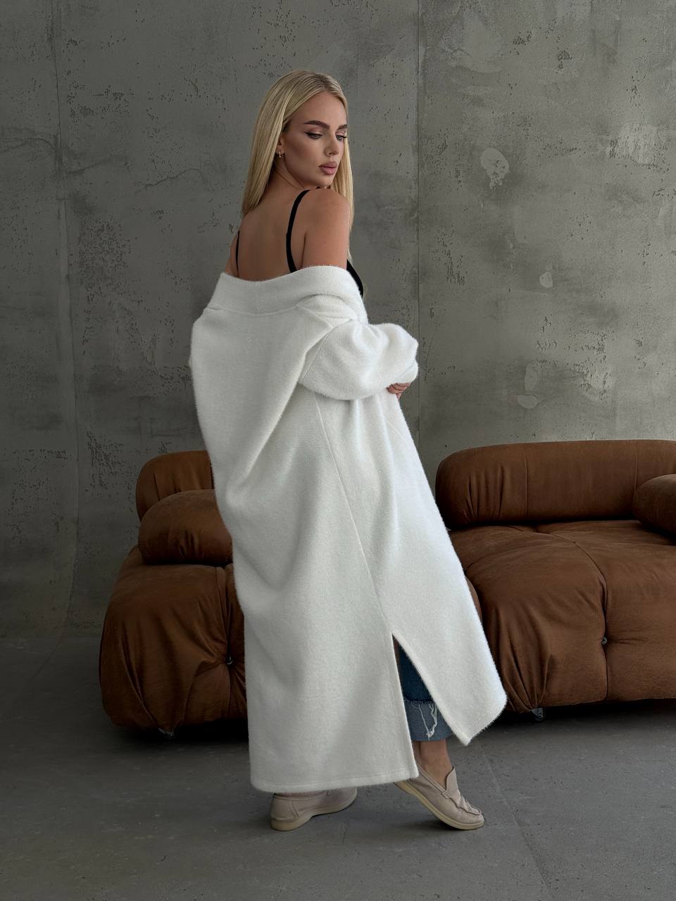 fc7afa81-8b55-11f0-8624-dee18ff4e8c0_1