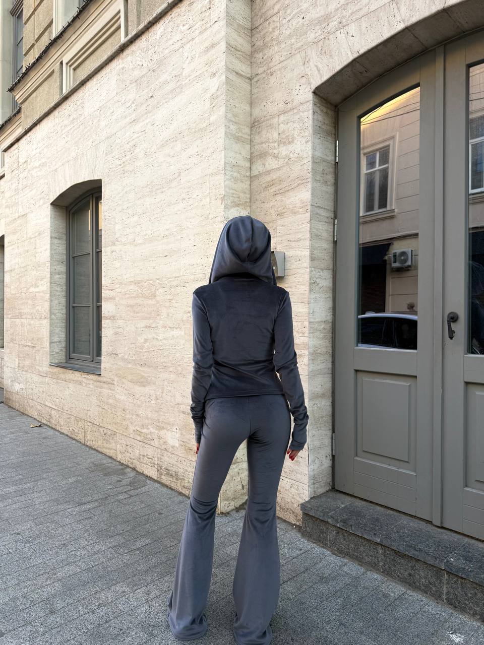 fca03790-9000-11f0-8624-dee18ff4e8c0_1