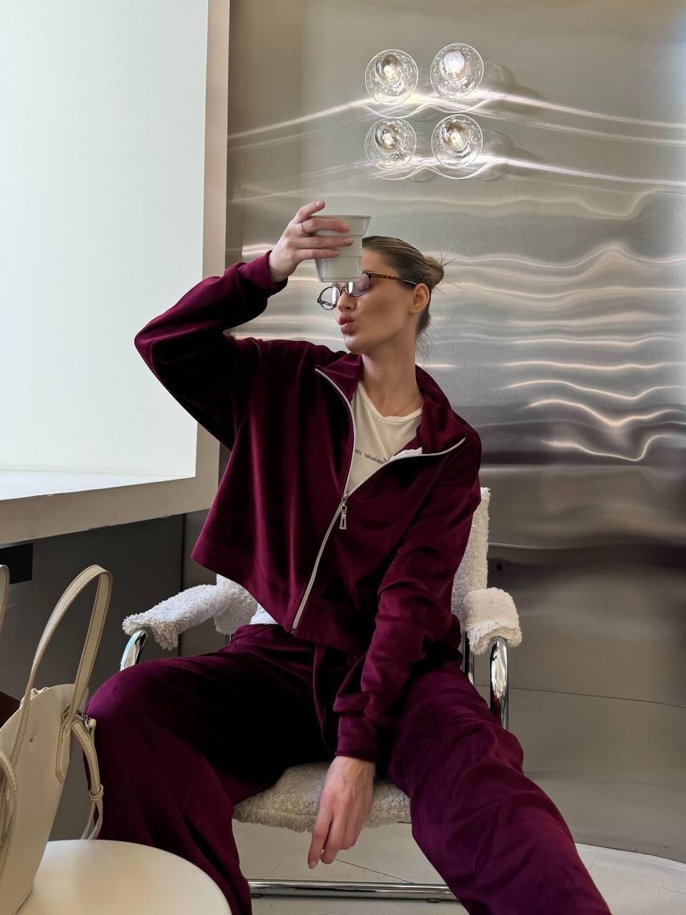 fd70fde3-fbe1-11ef-8621-dee18ff4e8c0_2