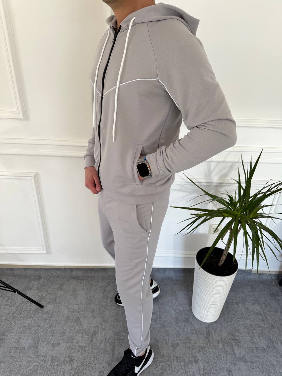 ff9f30b2-7133-11f0-8624-dee18ff4e8c0_2