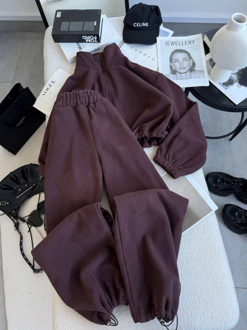 2c569f39-ad14-11f0-8624-dee18ff4e8c0_1