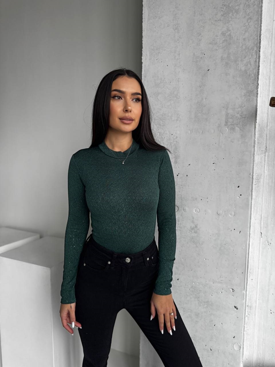 6009ea34-cd52-11f0-8624-dee18ff4e8c0_1