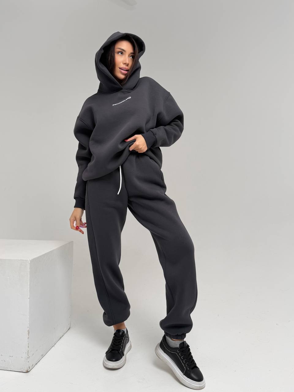 03a0a3d9-46ed-11f0-8622-dee18ff4e8c0_2