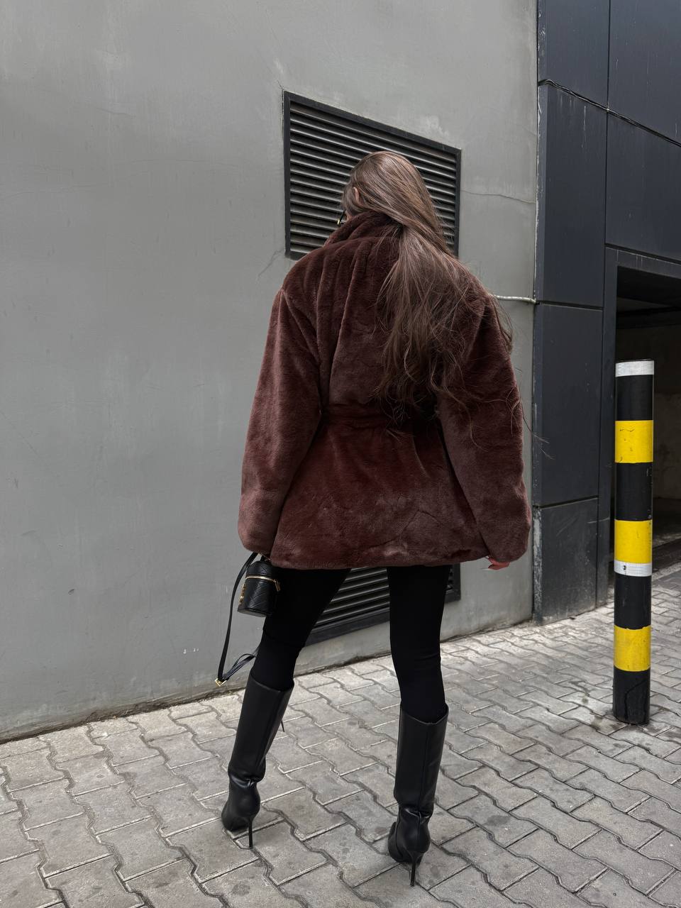 1a55632e-aa06-11f0-8624-dee18ff4e8c0_2