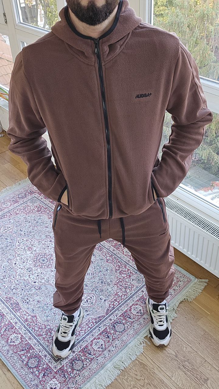 1c6e6ea0-bf2b-11f0-8624-dee18ff4e8c0_1