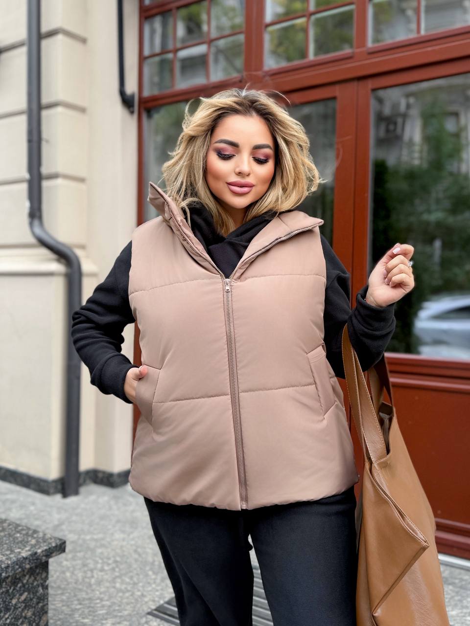 ЖЕНСКИЕ ЖИЛЕТКИ