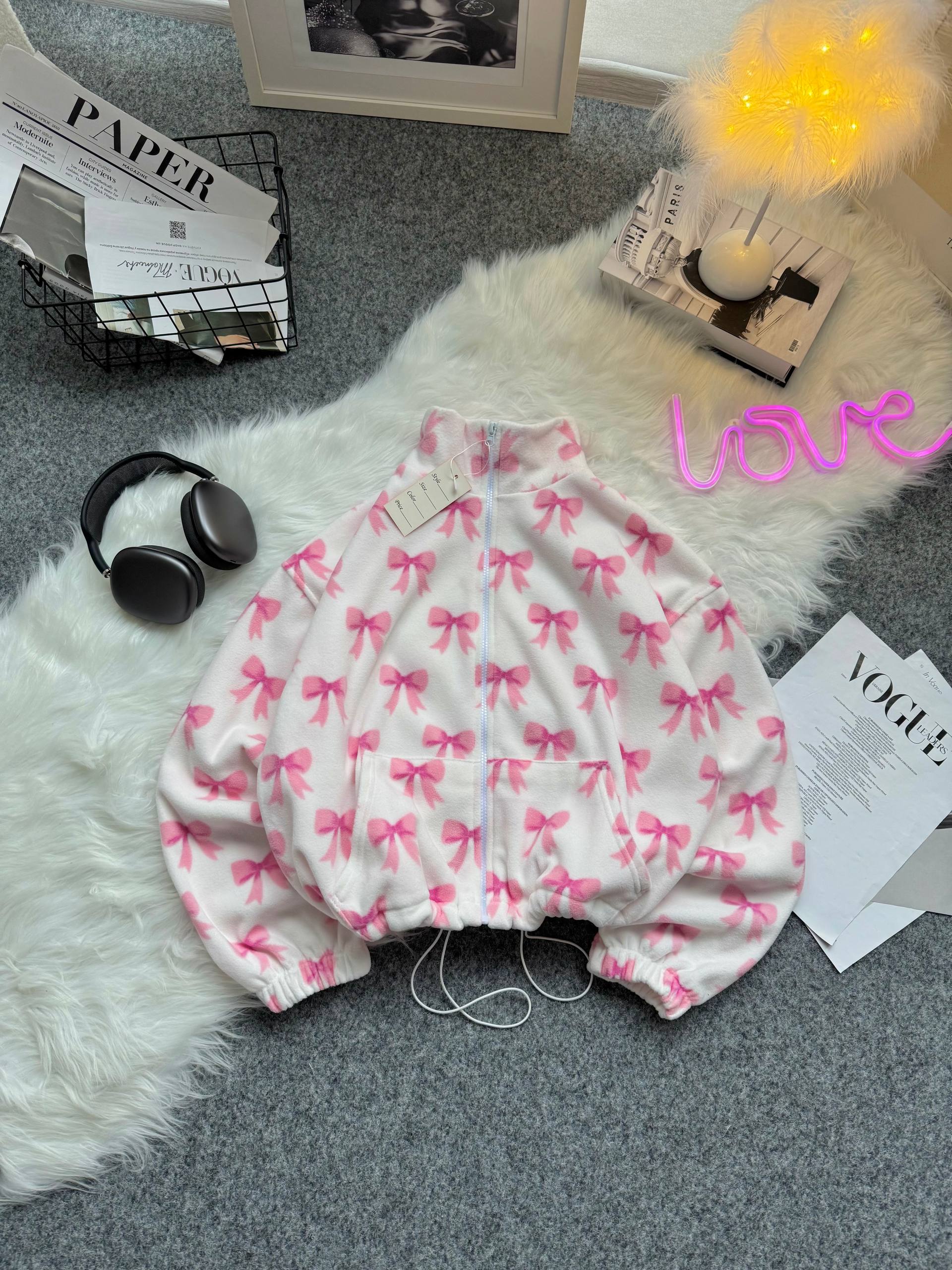 220f43f3-4a7e-11f0-8622-dee18ff4e8c0_1