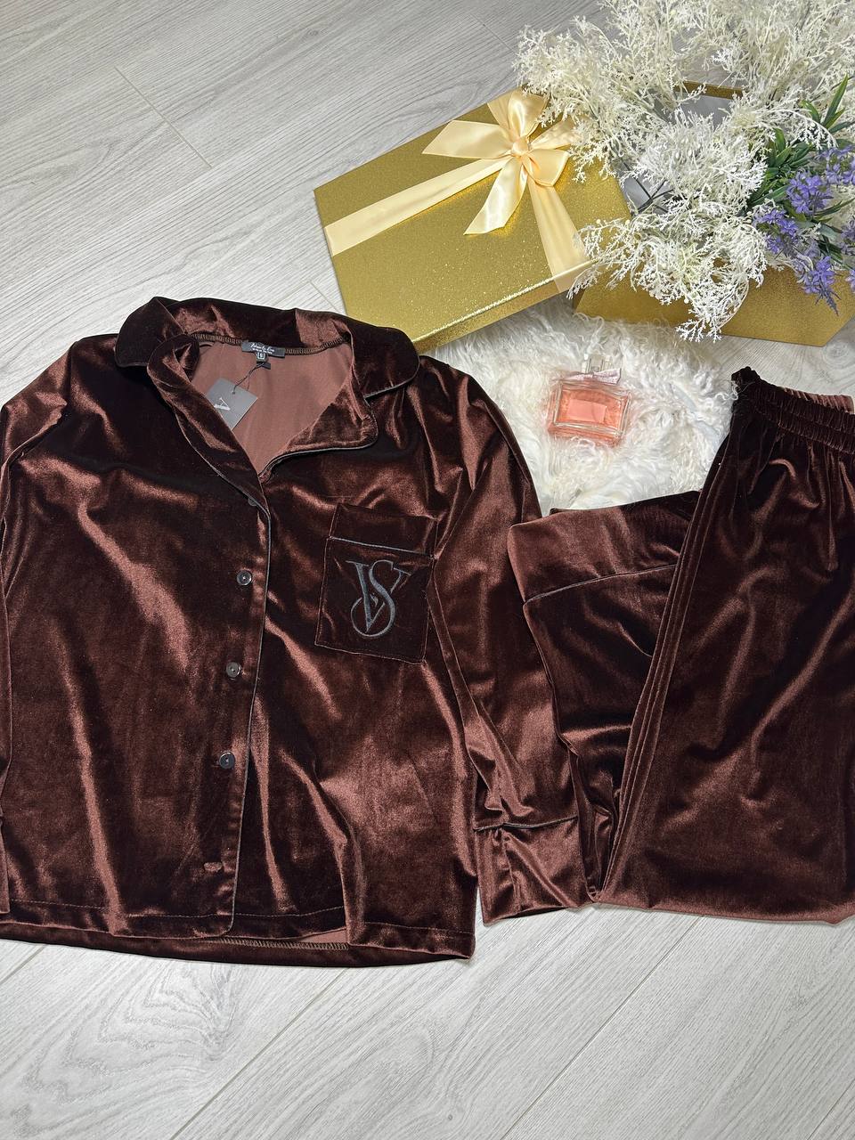 31a04306-bd8e-11f0-8624-dee18ff4e8c0_2