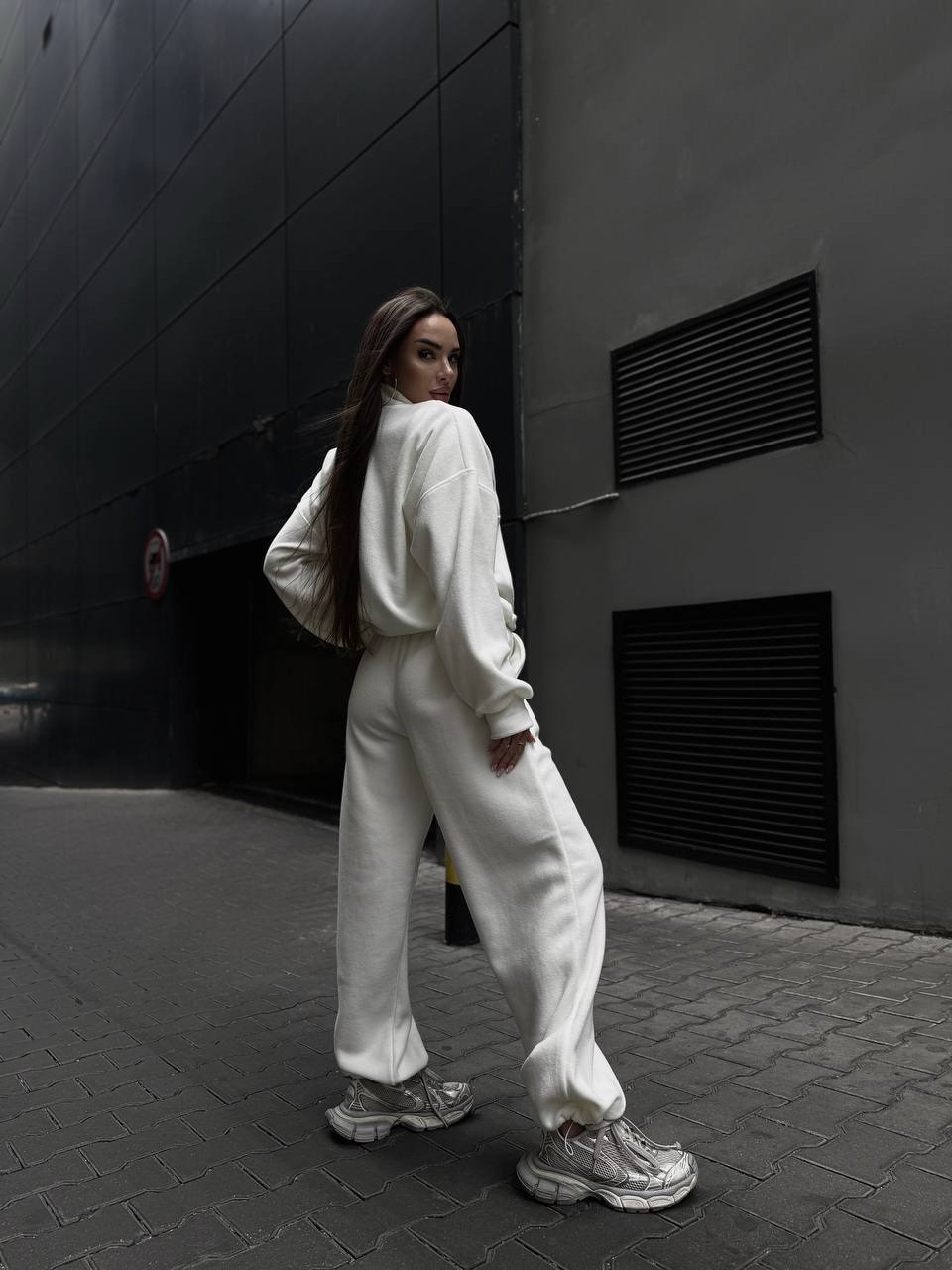 31dead97-b502-11f0-8624-dee18ff4e8c0_4