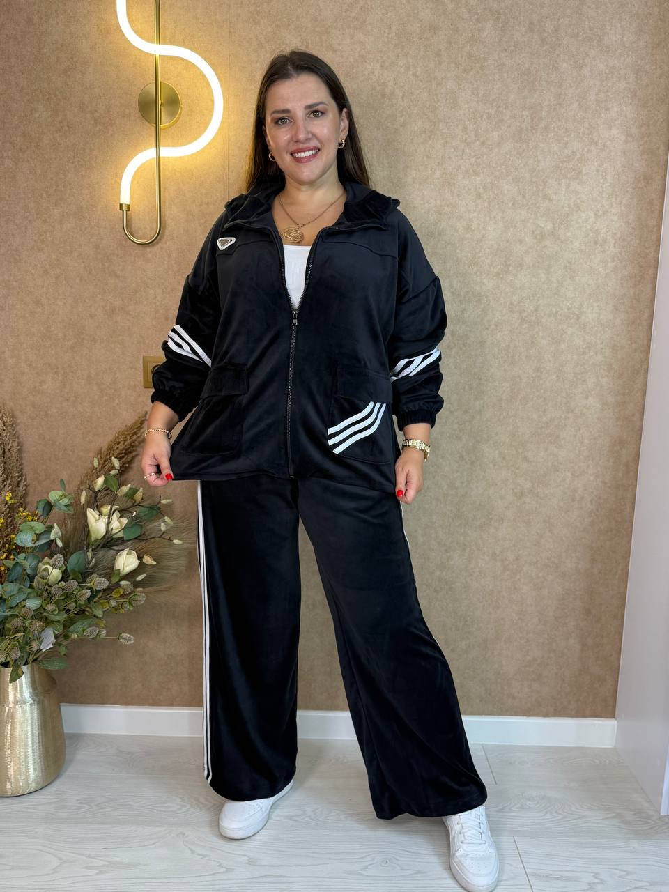 43e3a525-46d5-11f0-8622-dee18ff4e8c0_1