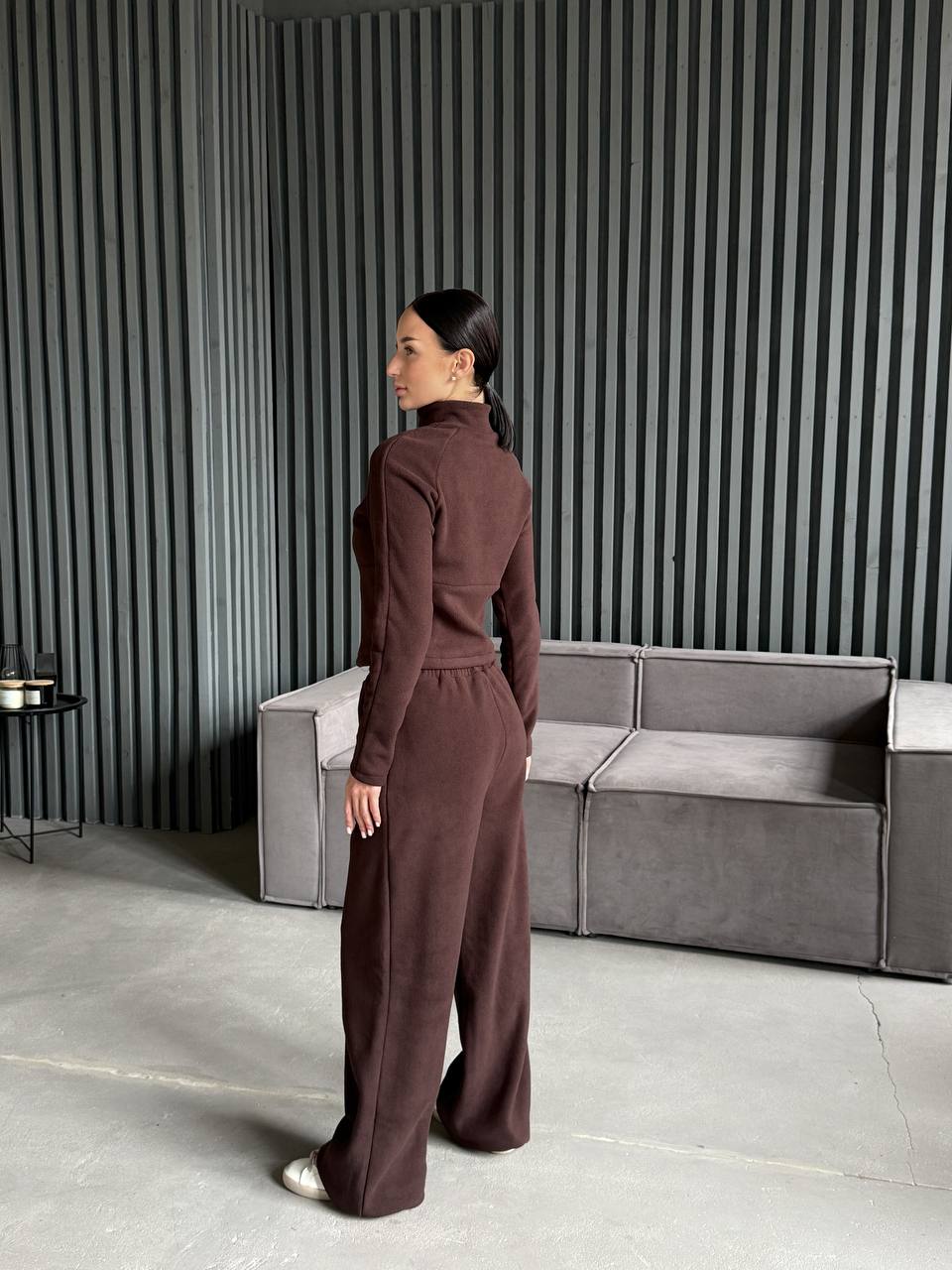 47a8d1b2-a922-11f0-8624-dee18ff4e8c0_2