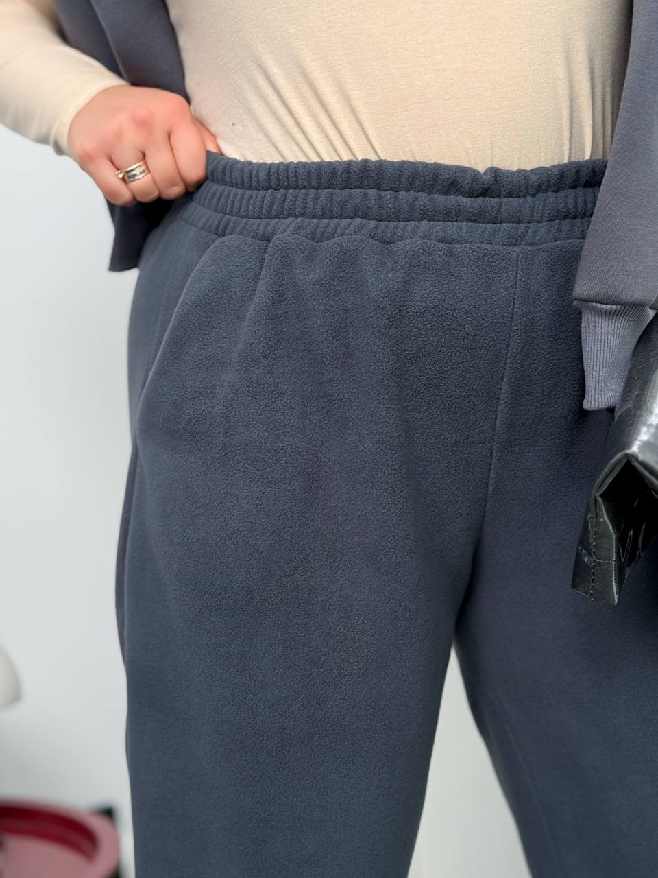 48ea3a80-bc09-11f0-8624-dee18ff4e8c0_2