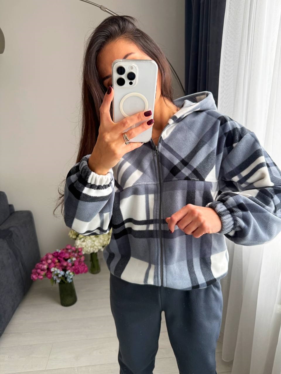 58c9355b-4689-11f0-8622-dee18ff4e8c0_2