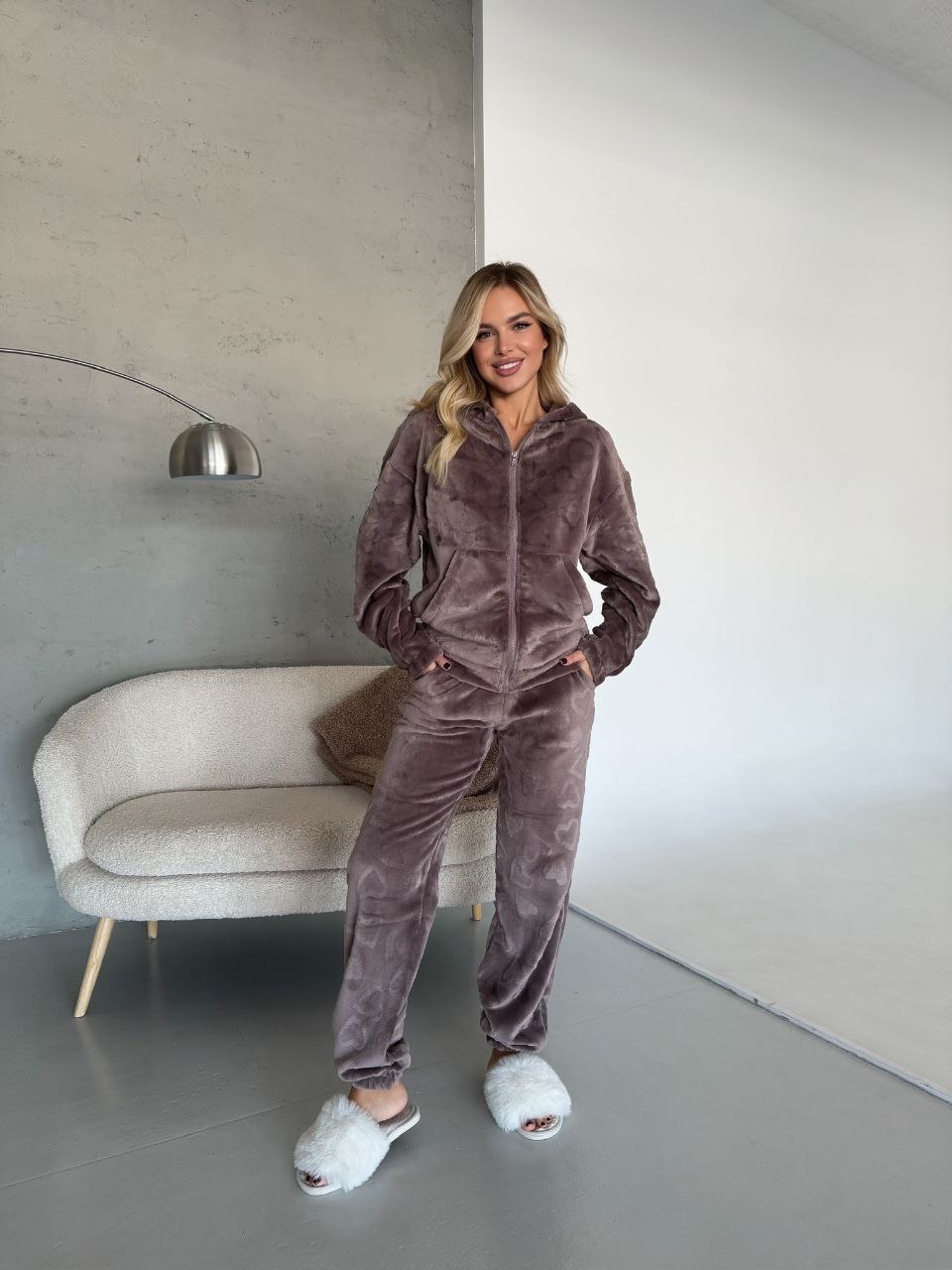 66b35f66-ac3d-11f0-8624-dee18ff4e8c0_1